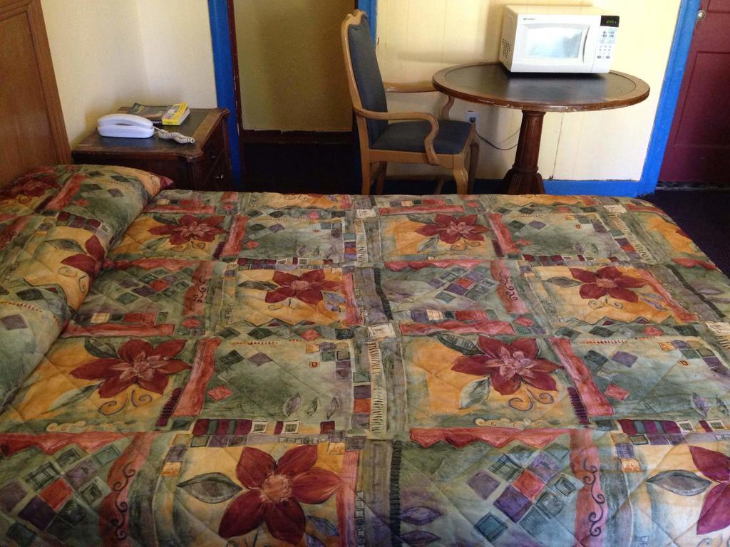 غينزفيل، فلوريدا Florida Motel الغرفة الصورة